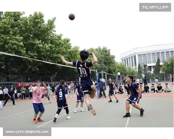 泰山科技学院师生排球赛决赛现“神仙打架”，摸鱼队逆袭夺冠